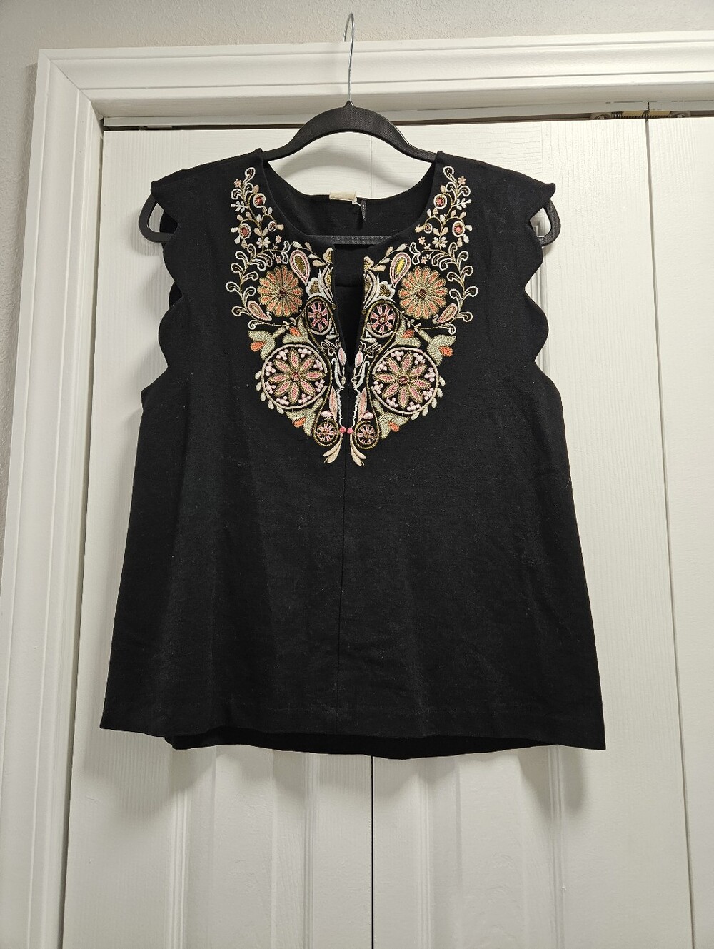 Anthropolgie - Akemi + Kin Black Embroidered Top